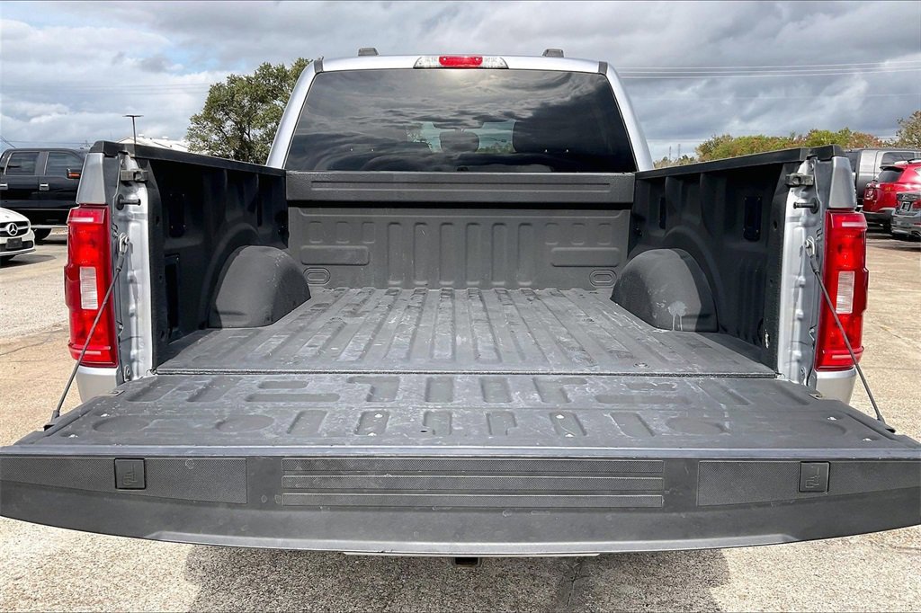 Certified 2021 Ford F150 XLT w/ Equipment Group 302A High image 37