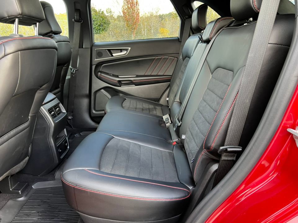 Certified 2024 Ford Edge ST-Line image 11