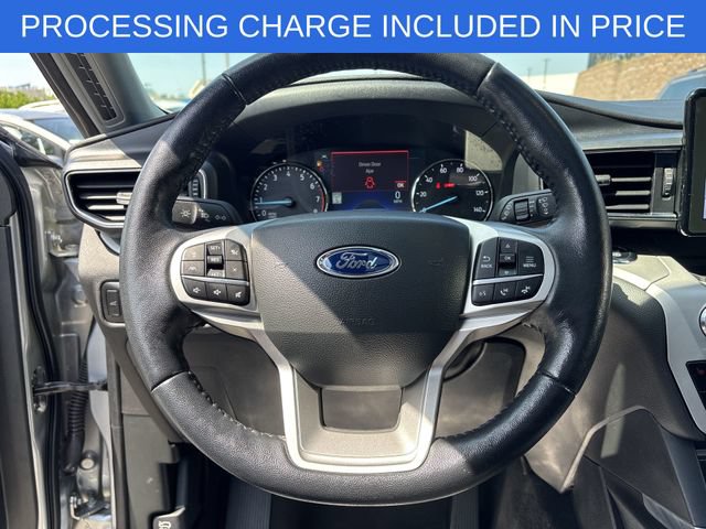 Certified 2023 Ford Explorer XLT w/ Equipment Group 202A AWD/4WD image 6