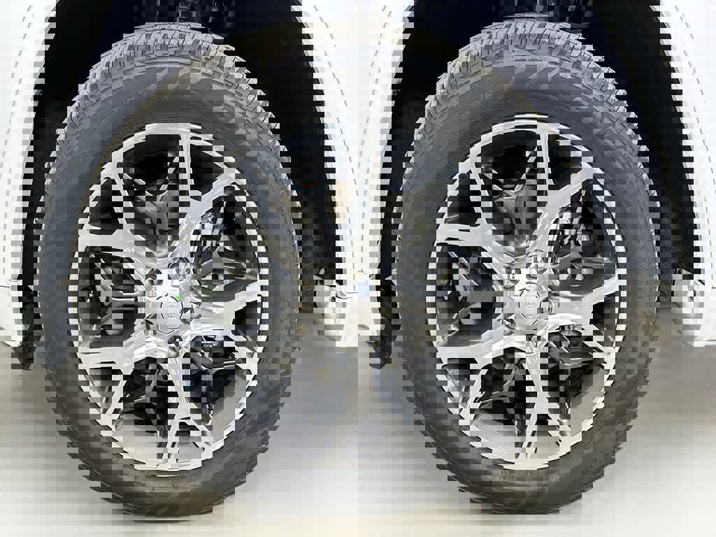 Used 2019 Jeep Grand Cherokee Overland image 7