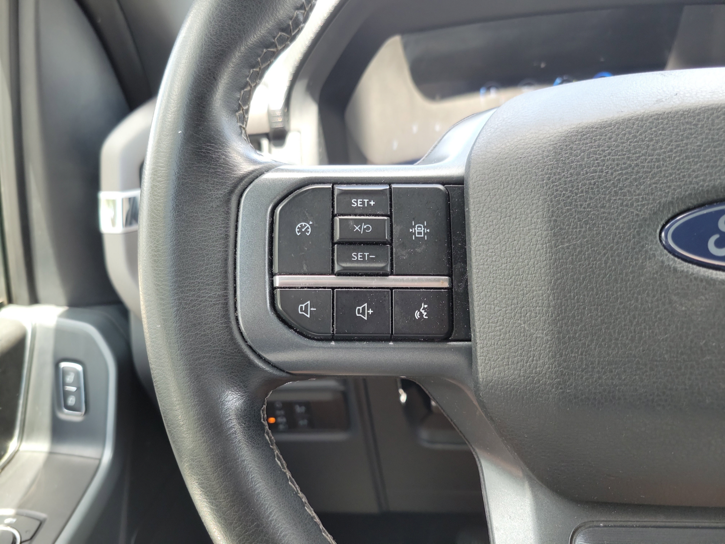 Certified 2024 Ford F150 XLT w/ Mobile Office Package AWD/4WD image 21