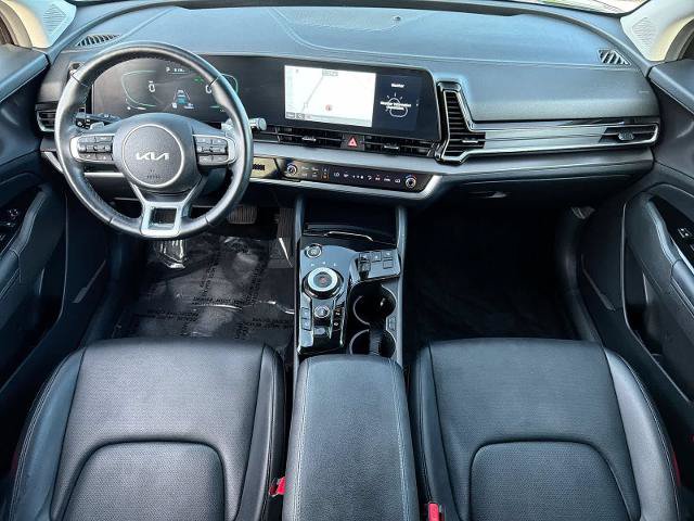 Used 2023 Kia Sportage EX AWD/4WD image 16