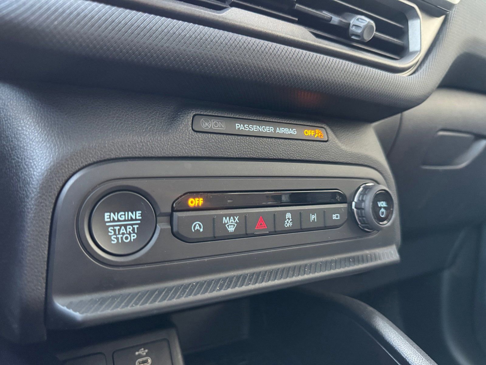 Certified 2025 Ford Bronco Sport Outer Banks w/ Outer Banks Tech Package+ image 25