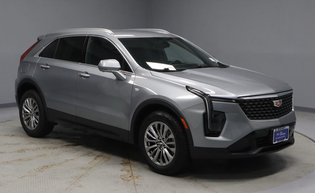 Used 2025 Cadillac XT4 Premium Luxury AWD/4WD image 1