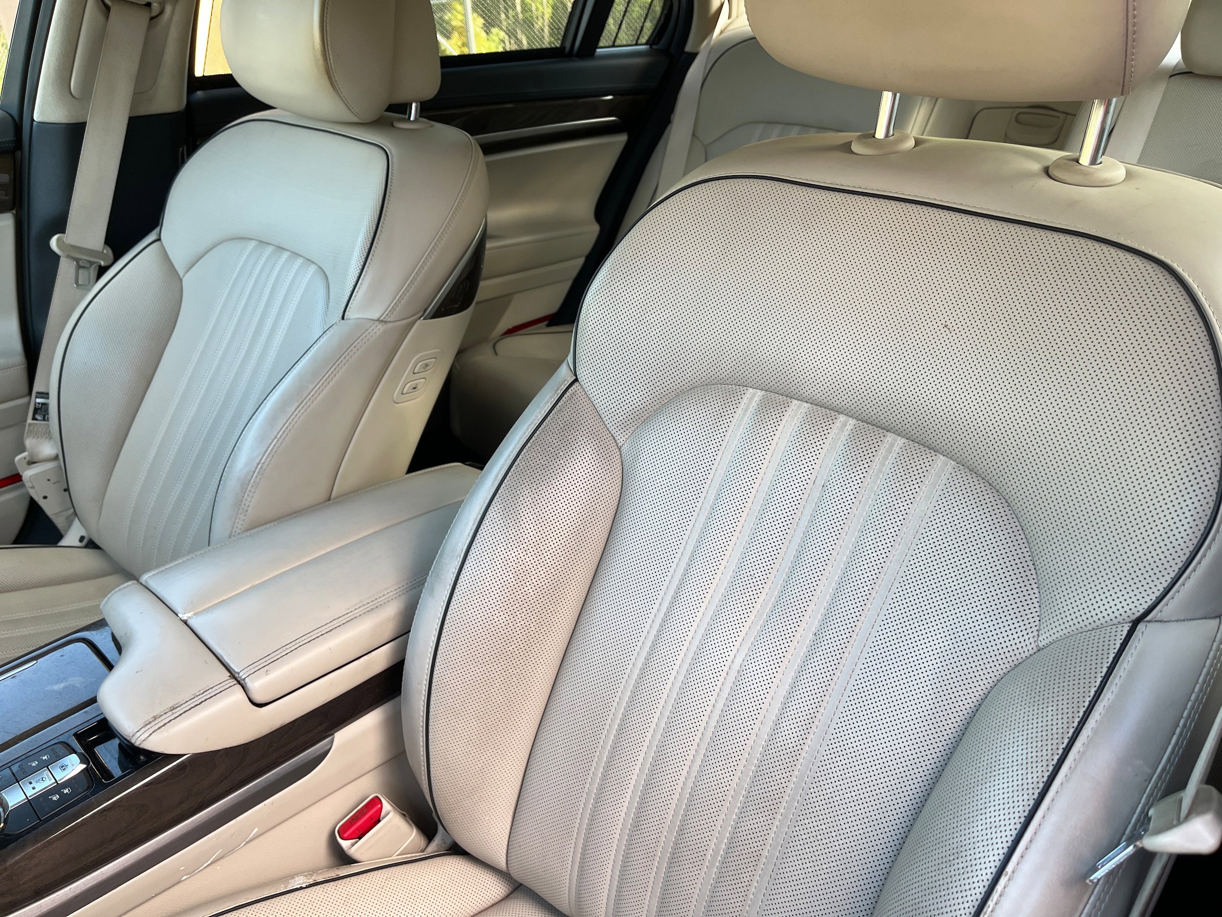 Used 2017 Genesis G90 5.0 Ultimate AWD/4WD image 8