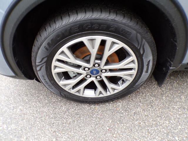 Certified 2022 Ford Escape SEL AWD/4WD image 5