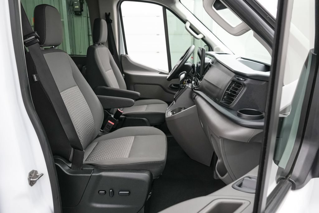 Certified 2024 Ford Transit 350 XLT RWD image 24