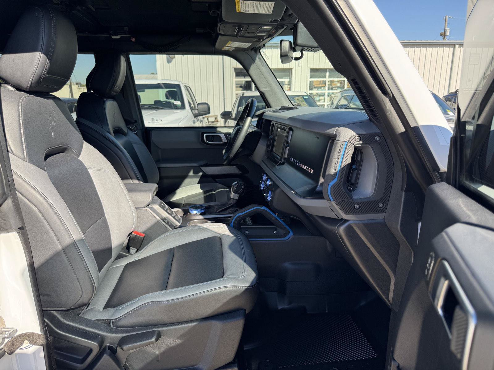 Certified 2023 Ford Bronco Black Diamond w/ Sasquatch Package AWD/4WD image 25