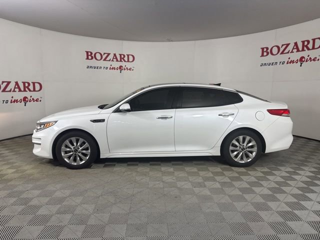 Used 2018 Kia Optima EX w/ Premium Package image 5