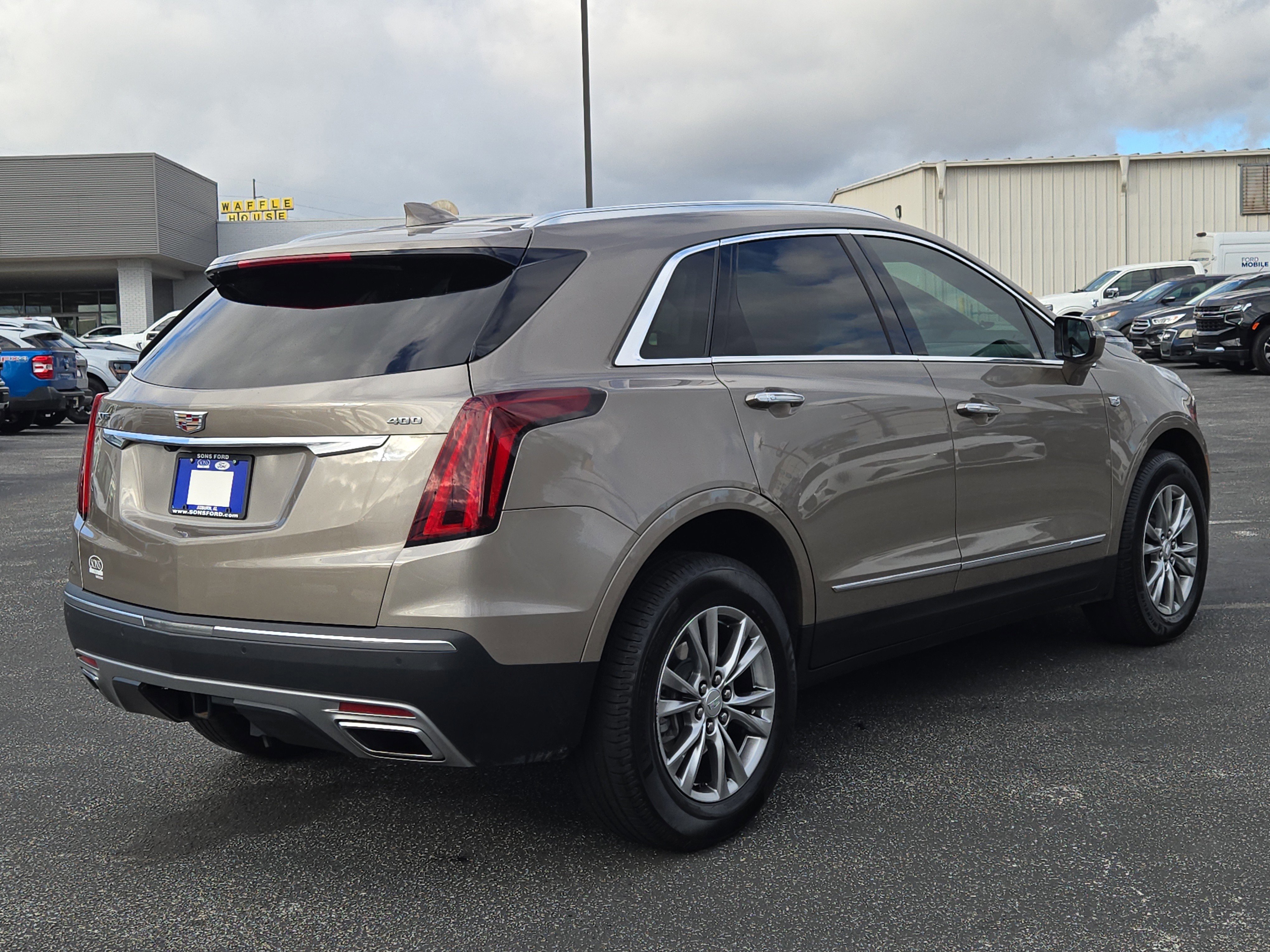 Used 2022 Cadillac XT5 Premium Luxury image 4