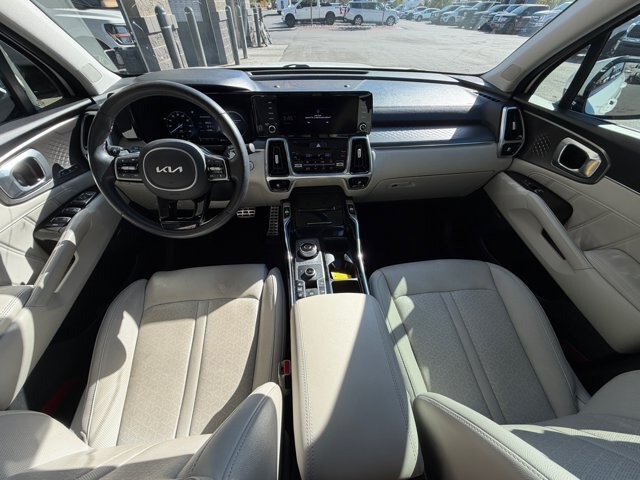 Used 2023 Kia Sorento SX Prestige w/ Panoramic Sunroof Package AWD/4WD image 20
