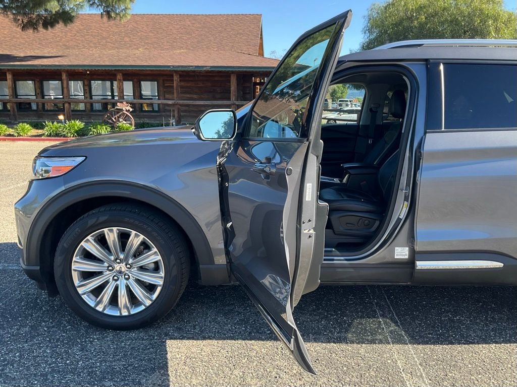 Certified 2021 Ford Explorer Limited w/ Equipment Group 301A image 61