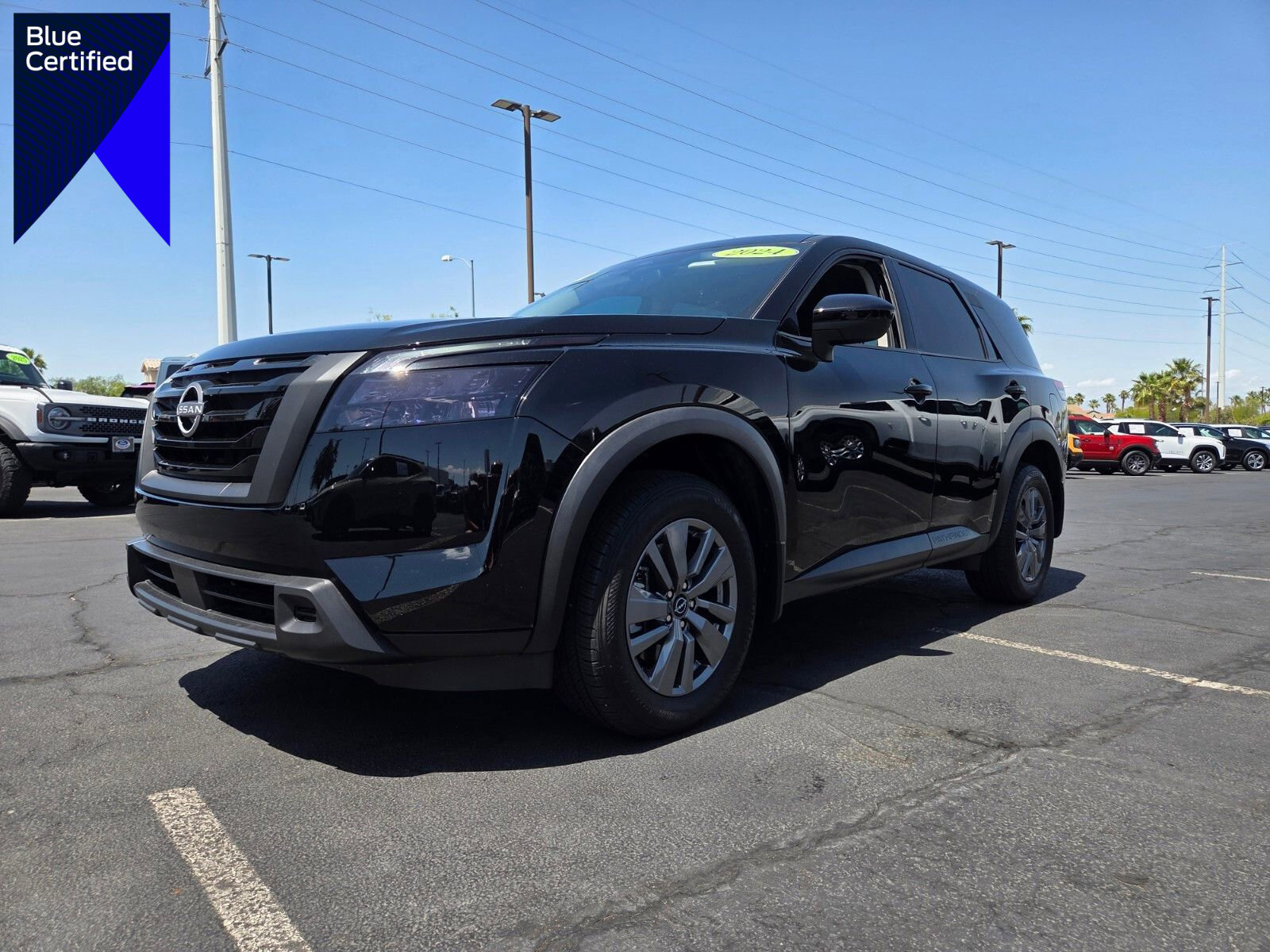 Used 2024 Nissan Pathfinder S FWD image 1