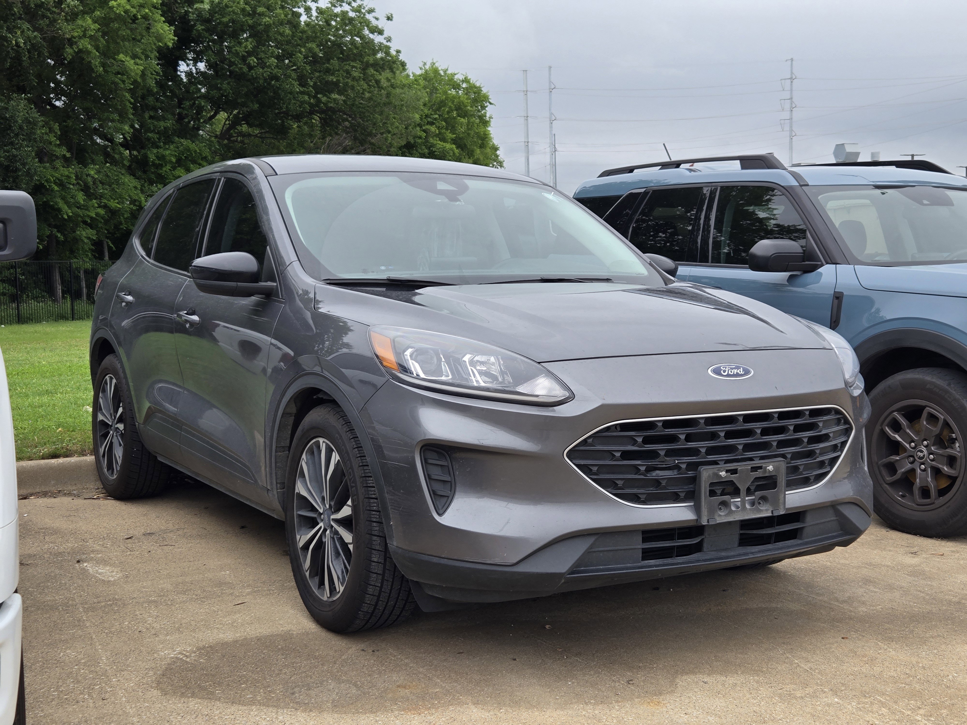 Certified 2021 Ford Escape SE w/ SE Sport Appearance Package FWD image 1