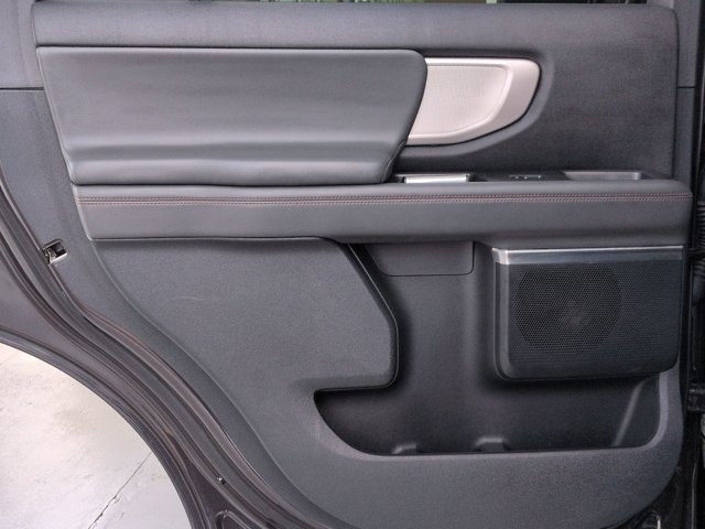Certified 2025 Ford Expedition Active AWD/4WD image 29