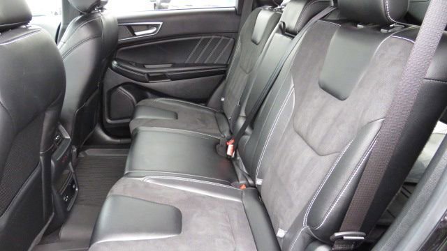 Certified 2022 Ford Edge ST w/ Equipment Group 401A image 11