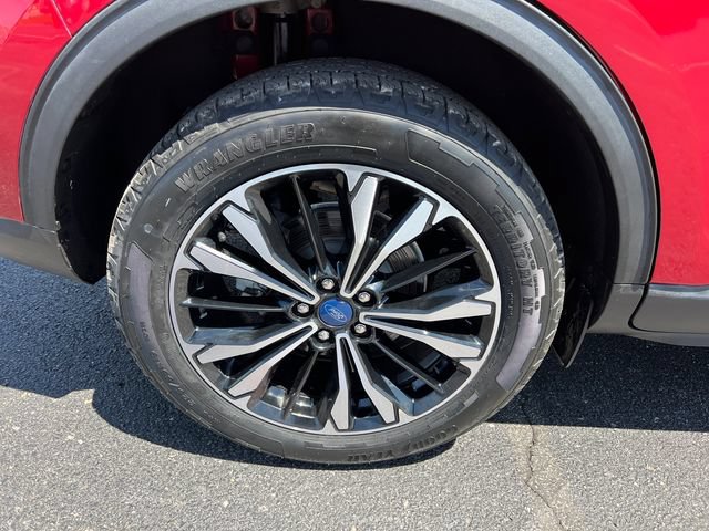 Certified 2022 Ford Escape SEL w/ SEL Stealth AWD Package image 10