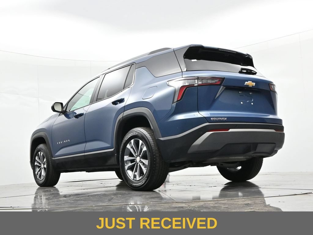Used 2025 Chevrolet Equinox LT w/ Convenience Package II FWD image 26