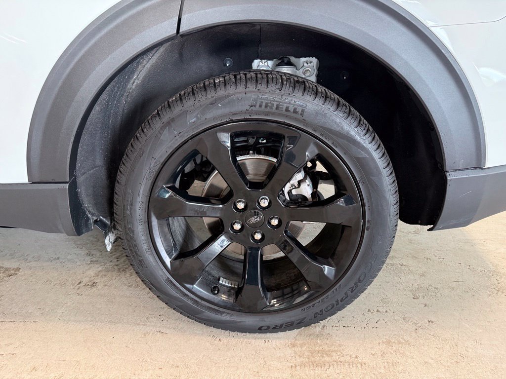 Certified 2024 Ford Explorer ST-Line w/ Class IV Trailer Tow Package AWD/4WD image 11