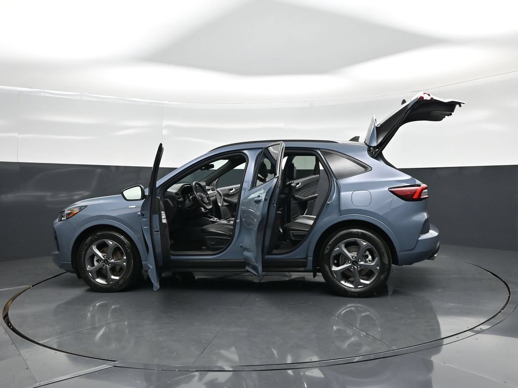 Certified 2024 Ford Escape ST-Line w/ Tech Pack #1 FWD image 30