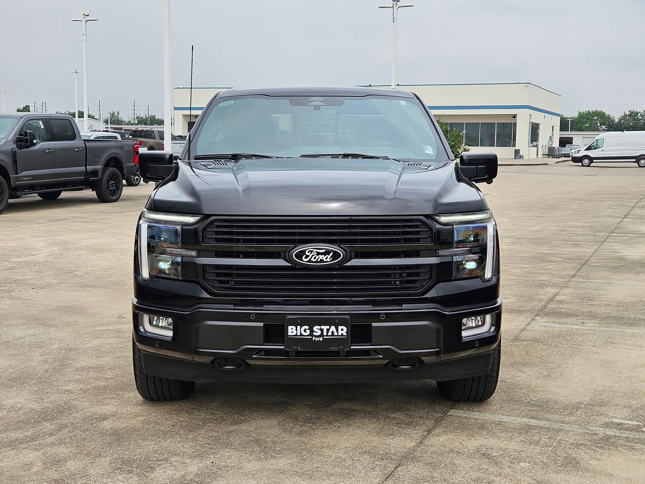 Certified 2025 Ford F150 Platinum w/ Equipment Group 702A High AWD/4WD image 11