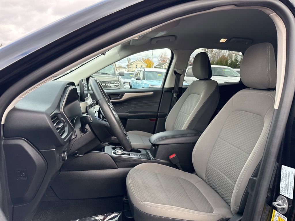 Certified 2022 Ford Escape SE w/ Convenience Package image 16