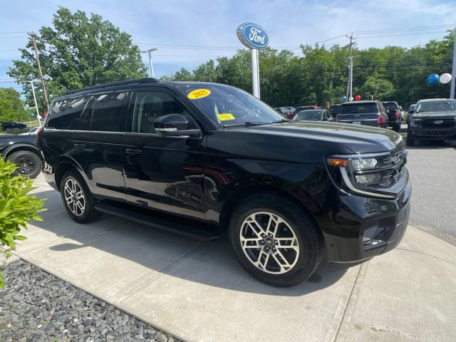 Certified 2025 Ford Expedition Active AWD/4WD image 10