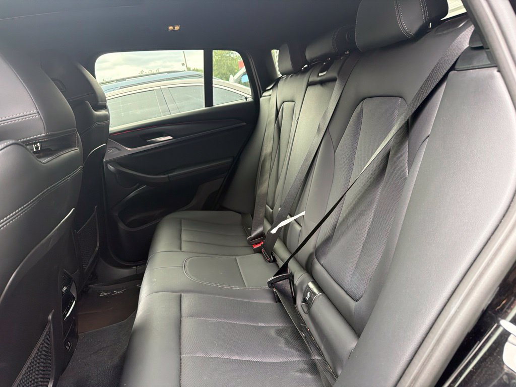 Used 2025 BMW X4 xDrive30i w/ Premium Package AWD/4WD image 8