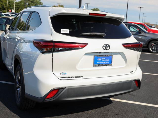 Used 2023 Toyota Highlander XLE FWD image 17