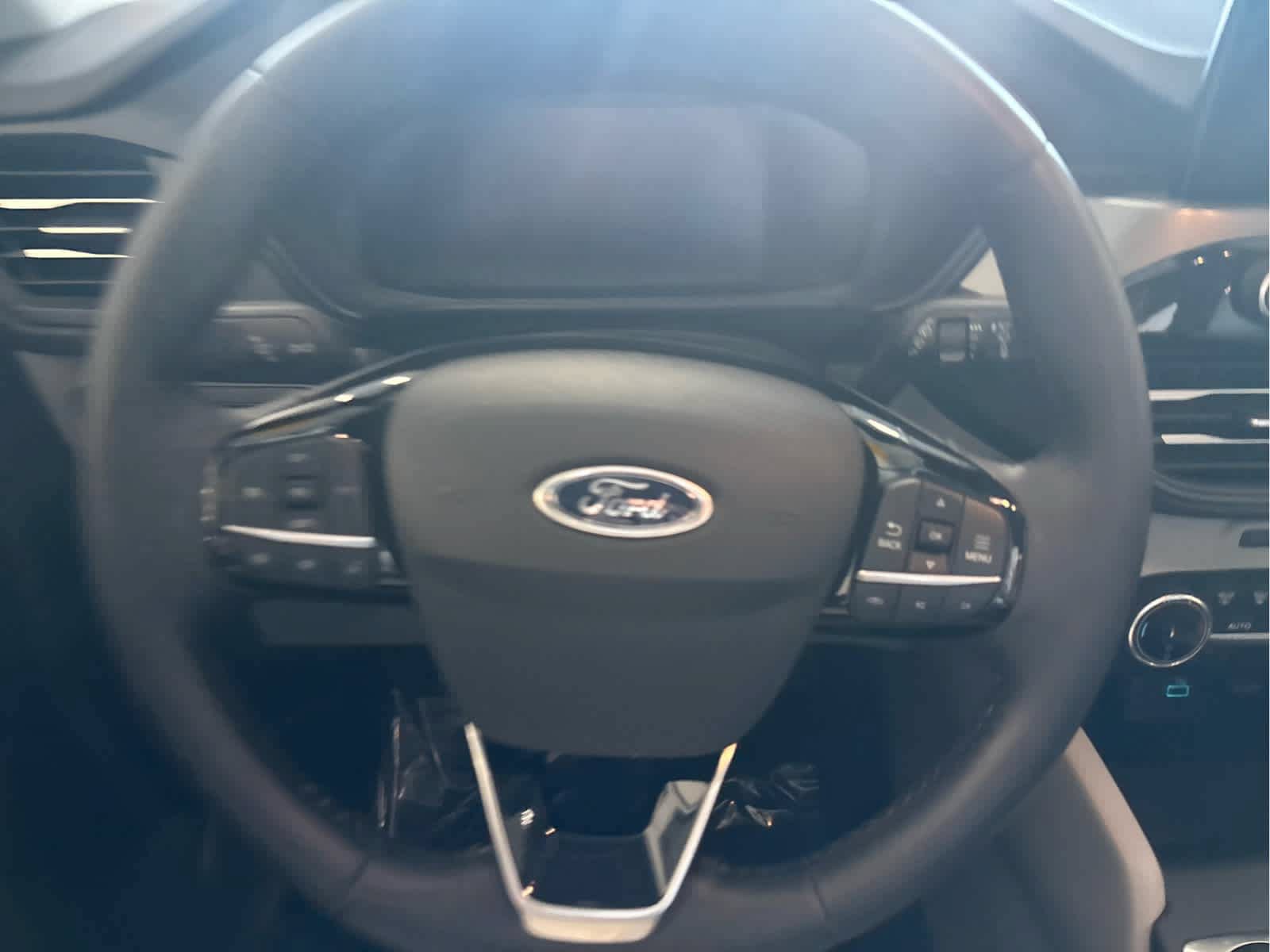 Certified 2023 Ford Escape Active AWD/4WD image 11