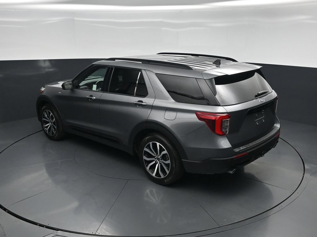 Certified 2023 Ford Explorer ST-Line w/ Class IV Trailer Tow Package RWD image 38