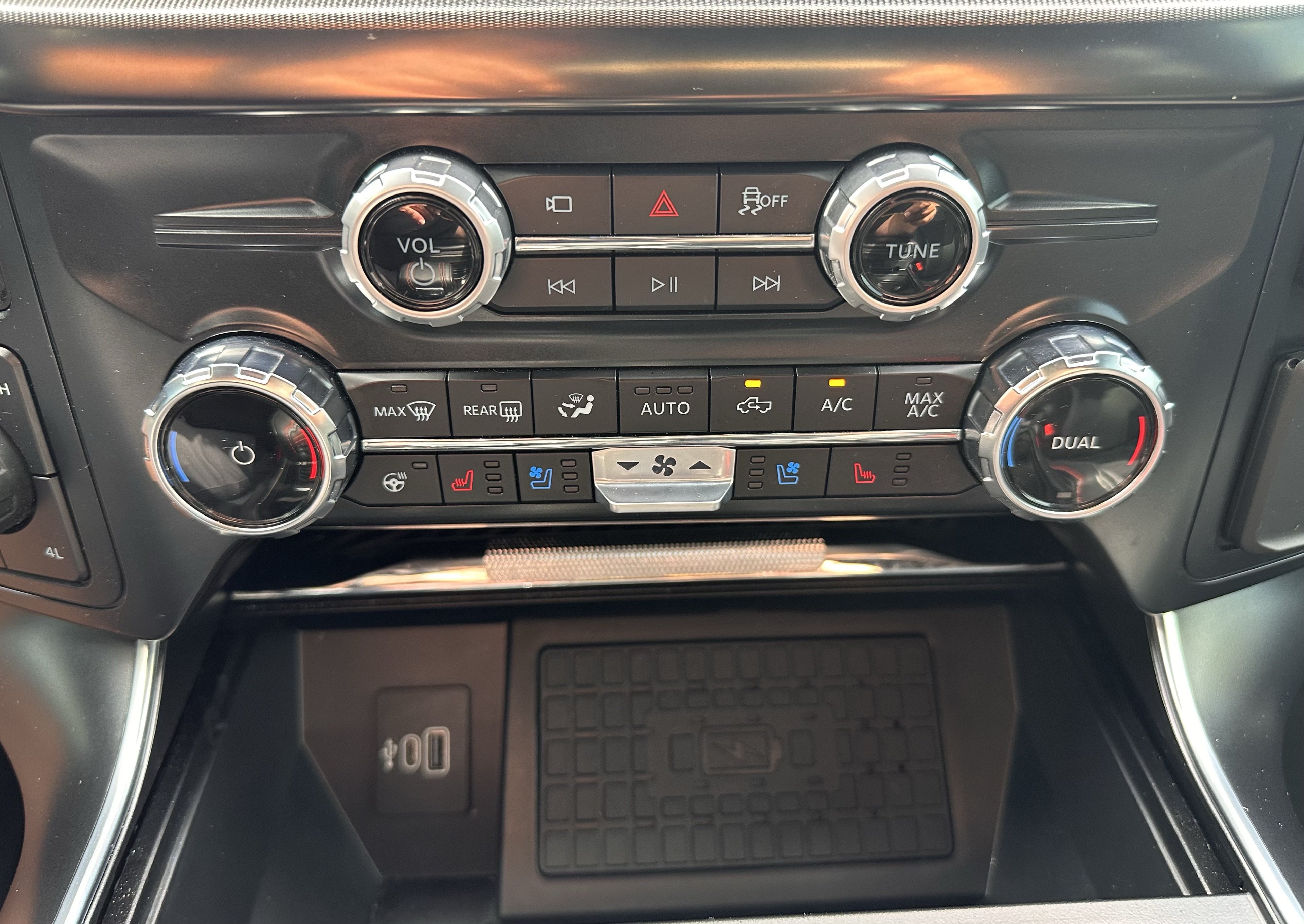 Certified 2025 Ford F150 Raptor AWD/4WD image 29
