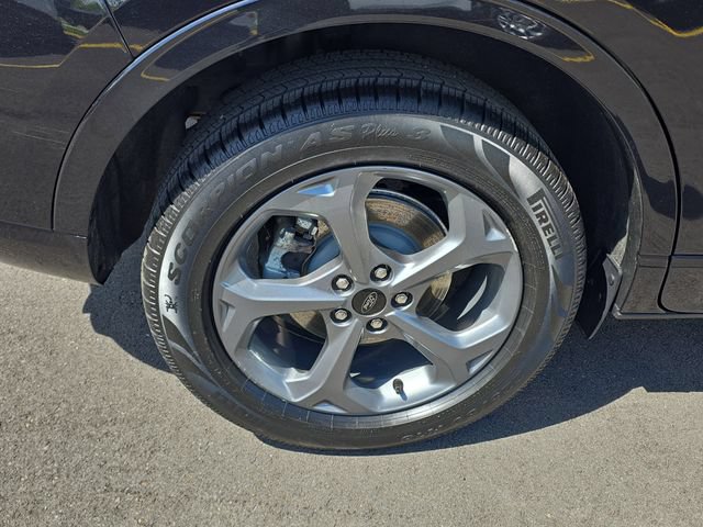 Certified 2024 Ford Escape ST-Line w/ Tech Pack #1 AWD/4WD image 5