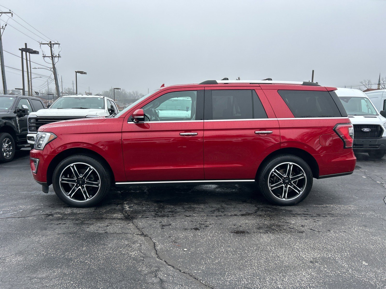Certified 2020 Ford Expedition Limited w/ Special Edition Package image 4