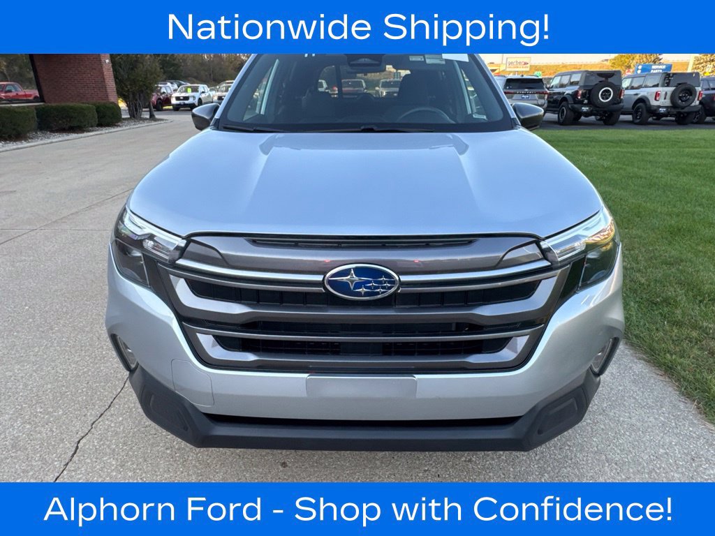 Used 2025 Subaru Forester Premium AWD/4WD image 8