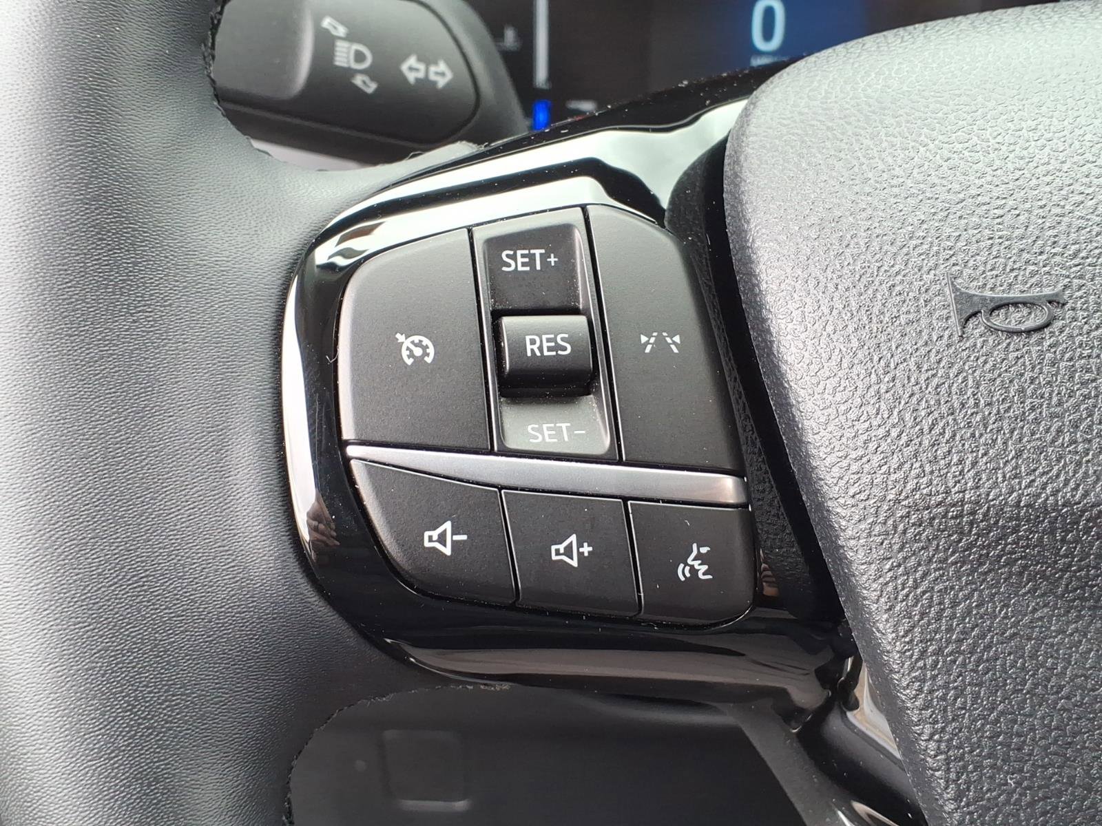 Certified 2023 Ford Escape Active AWD/4WD image 21