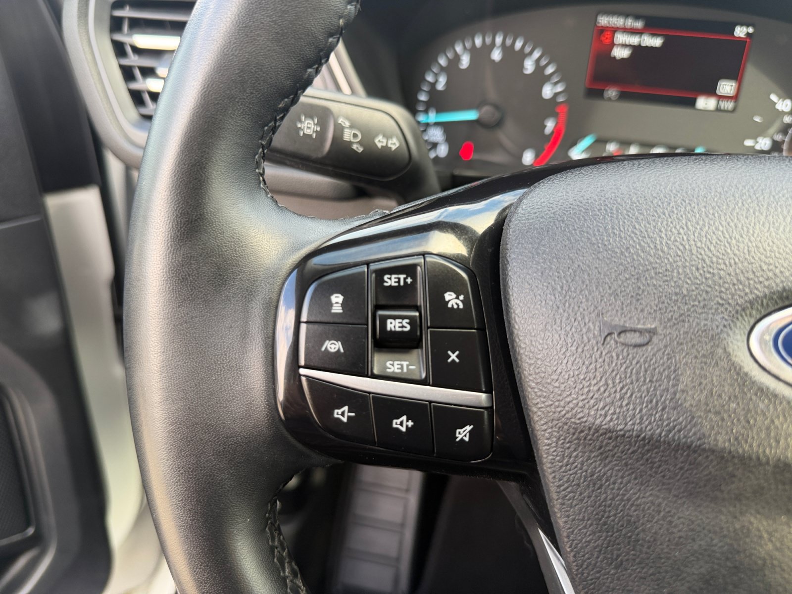 Certified 2022 Ford Escape SEL AWD/4WD image 24