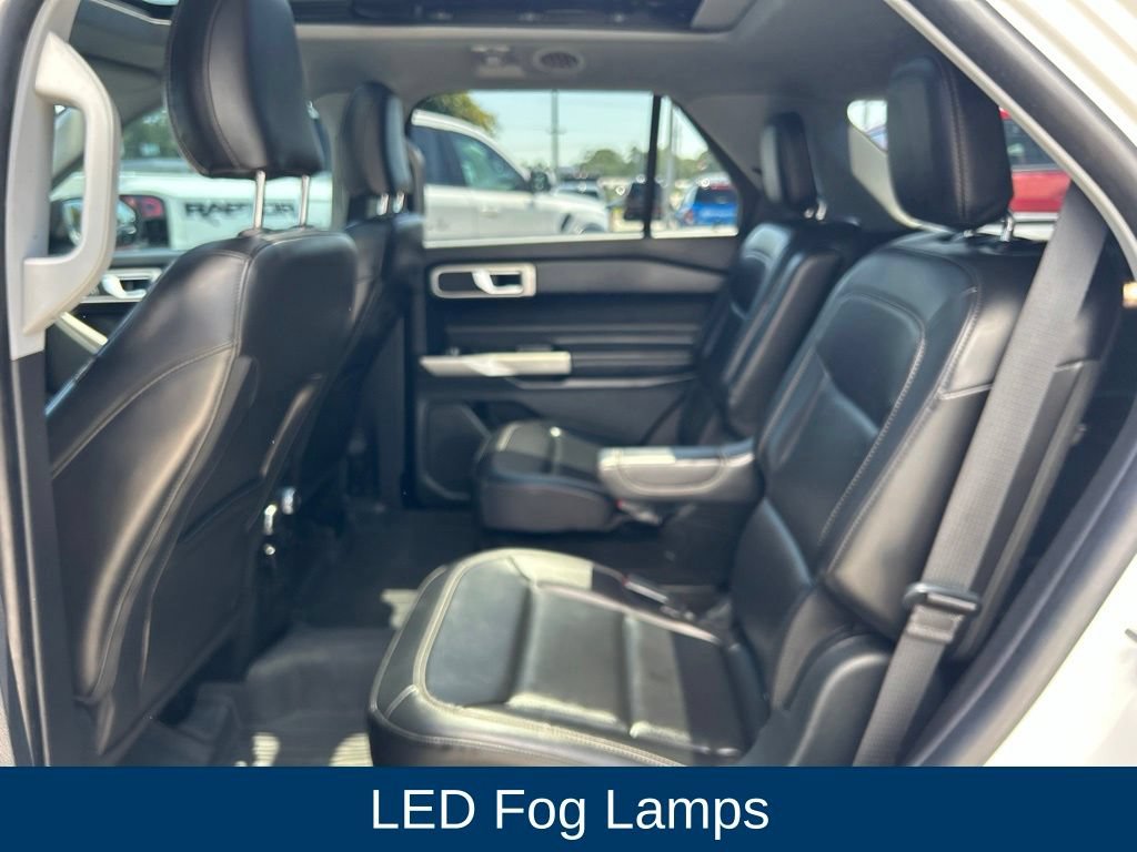 Certified 2022 Ford Explorer XLT w/ Equipment Group 202A RWD image 15