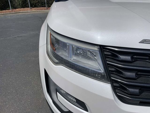 Certified 2017 Ford Explorer XLT w/ Equipment Group 202A image 39