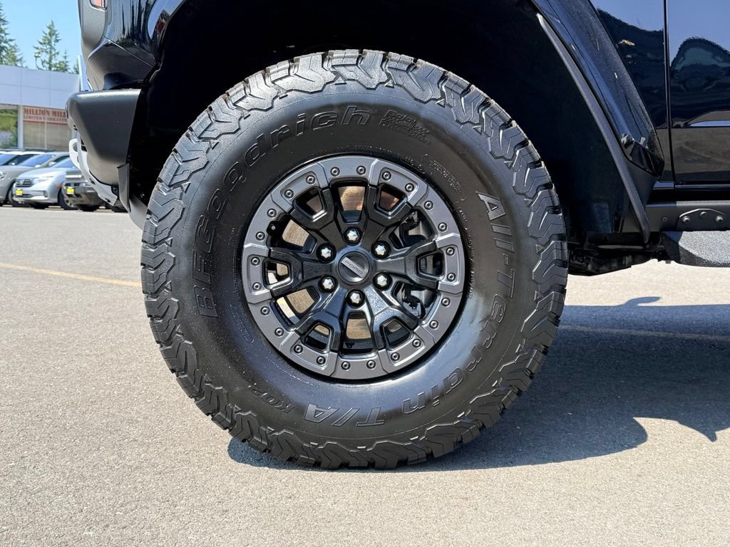 Certified 2025 Ford Bronco Raptor w/ Interior Carbon Fiber Pack AWD/4WD image 34