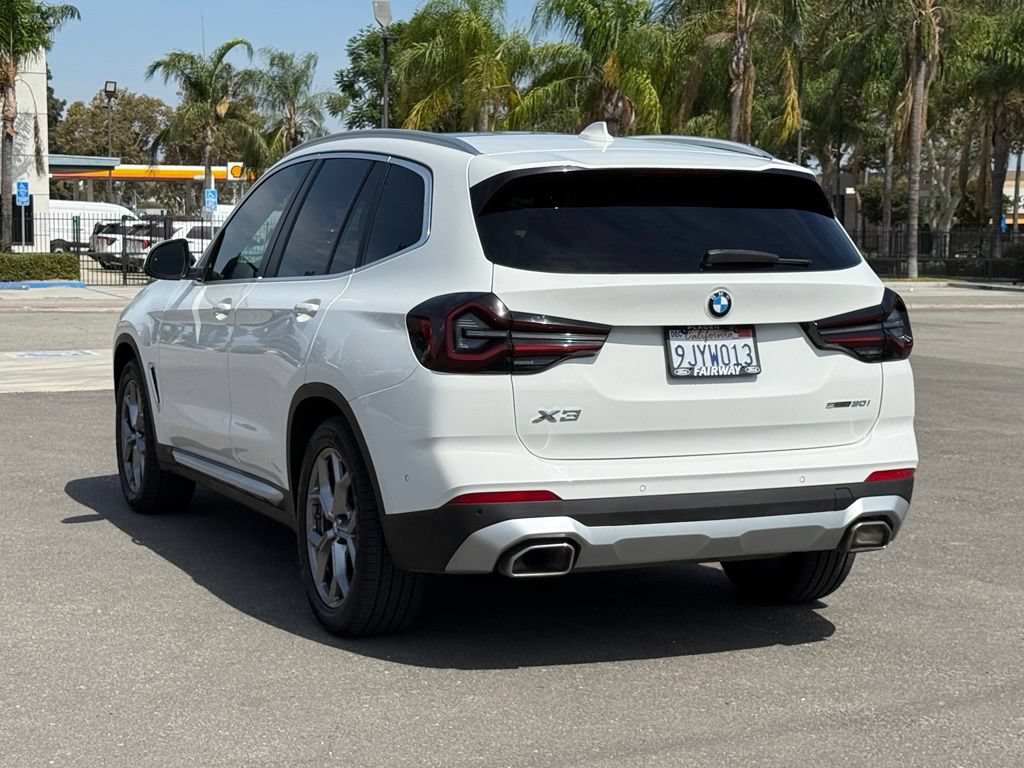 Used 2024 BMW X3 sDrive30i w/ Convenience Package RWD image 5