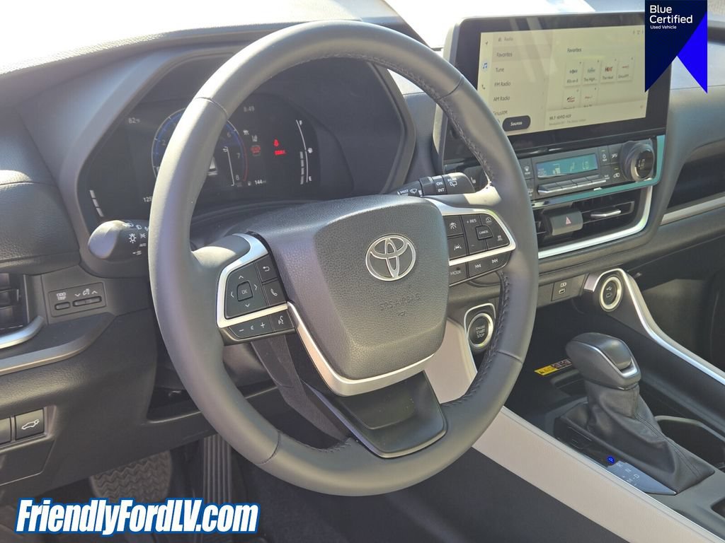 Used 2026 Toyota Grand Highlander AWD image 23