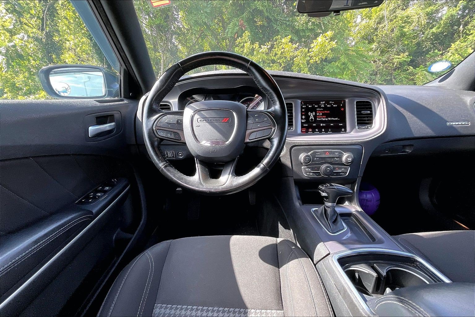 Used 2023 Dodge Charger SXT w/ Cold Weather Package RWD image 5
