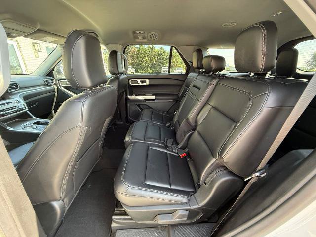 Certified 2023 Ford Explorer XLT w/ Equipment Group 202A AWD/4WD image 17