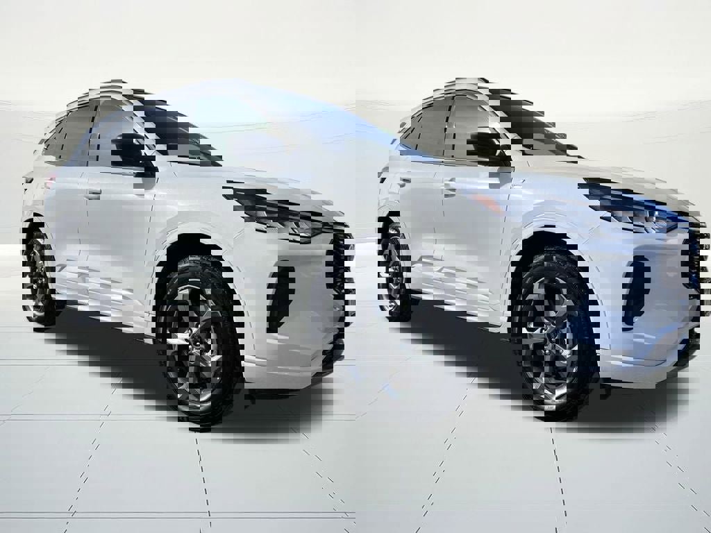 Certified 2023 Ford Escape ST-Line w/ Tech Pack #1 image 6