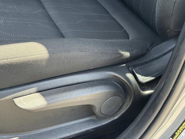 Used 2021 Hyundai Venue SE FWD image 21