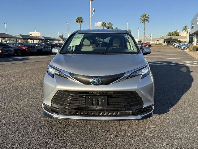 Used 2021 Toyota Sienna LE image 8