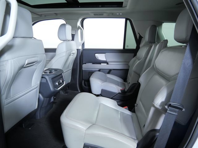 Certified 2025 Ford Expedition Active AWD/4WD image 15