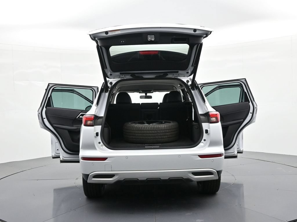 Used 2023 Mitsubishi Outlander SE AWD/4WD image 32