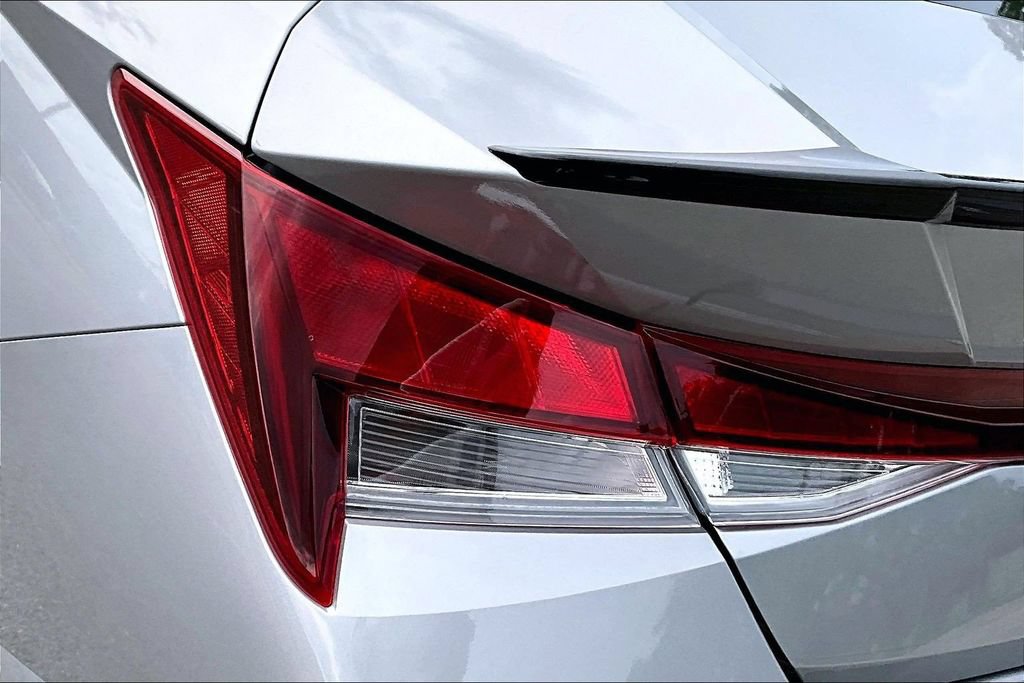 Used 2026 Hyundai Elantra Sport FWD image 28